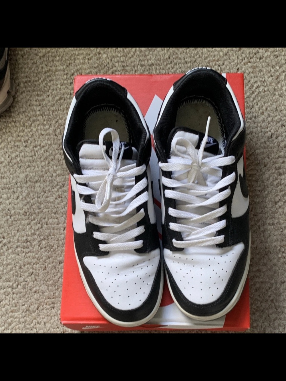 Nike Black and White Low-Top Sneakers - Men's